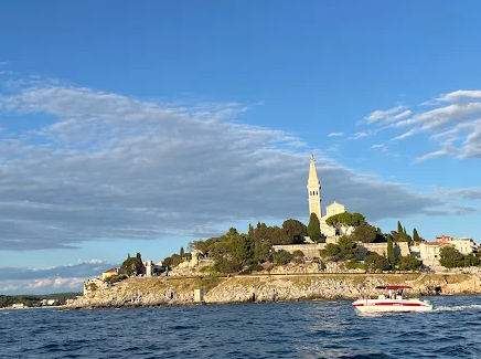 Private Rovinj Coastline Boat Tour